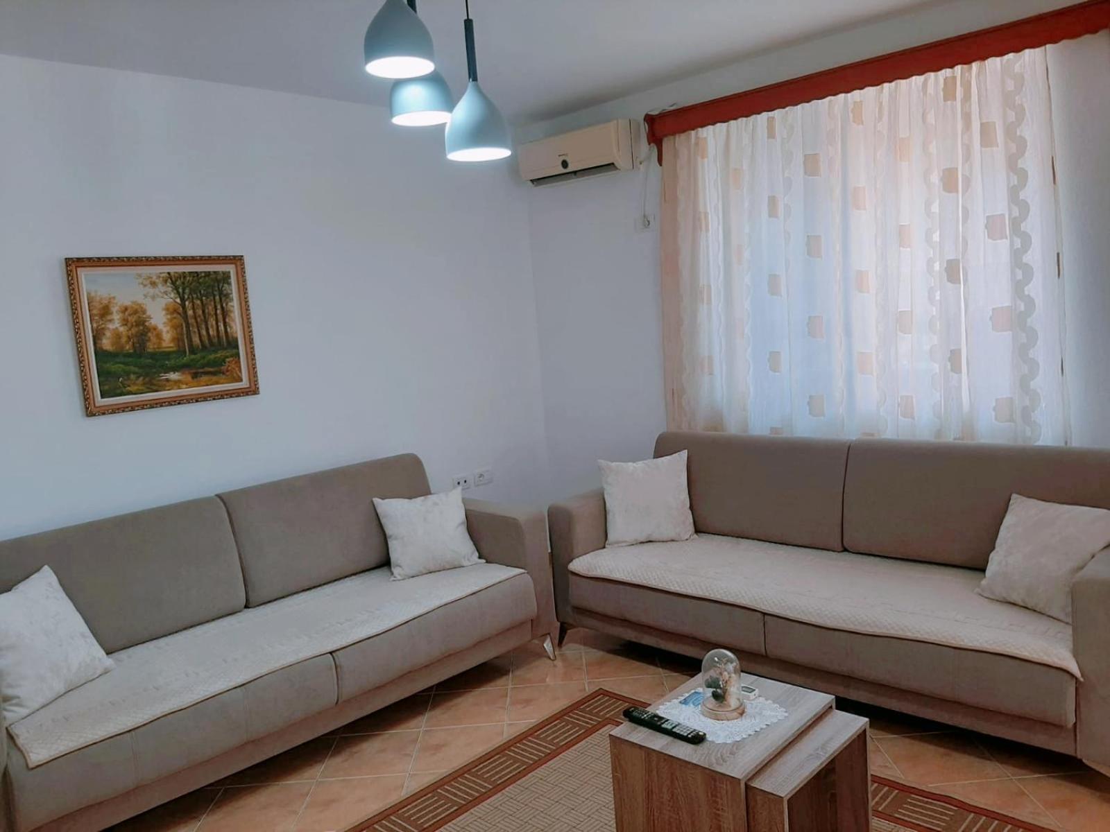 Vangert Apartment Berat Exterior photo